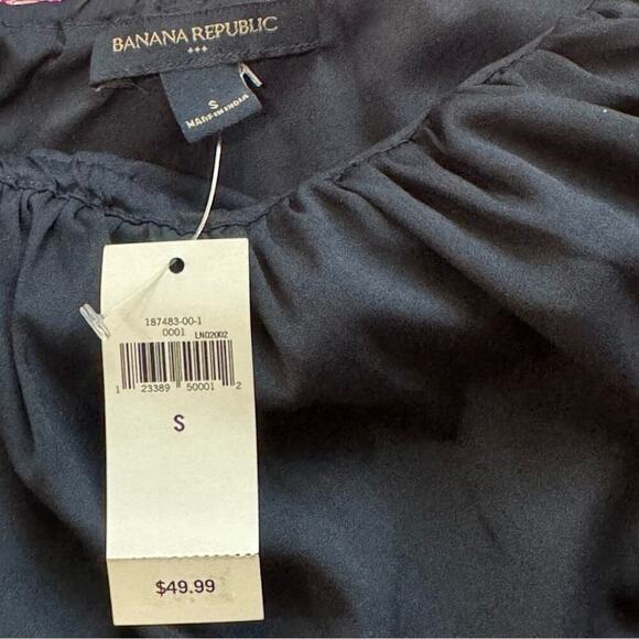 Banana Republic Small Off shoulder Ruffled Top - Picture 7 of 14